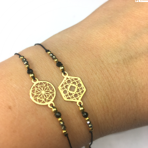 Bransoletka Naturalność  spinel z rozetką  pozłacaną II