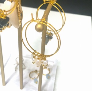 Kolczyki koła na haczyk perły złoto