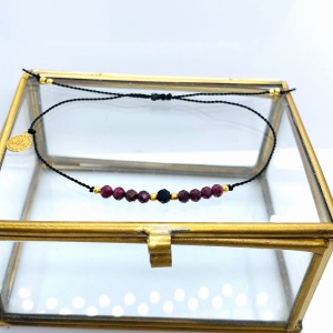 Bransoletka Naturalność  granaty i czarny turmalin złocona