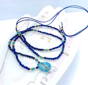 Naszyjnik Naturalność lapis lazuli i turkus  złoconyy