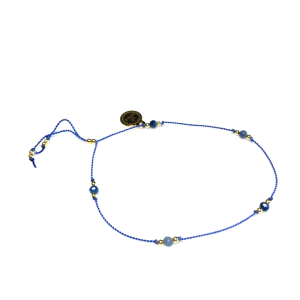 Bransoletka Naturalność  kyanit na niebieskim sznureczku złocone